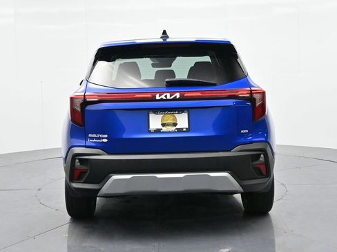 Used 2024 Kia Seltos LX image 7