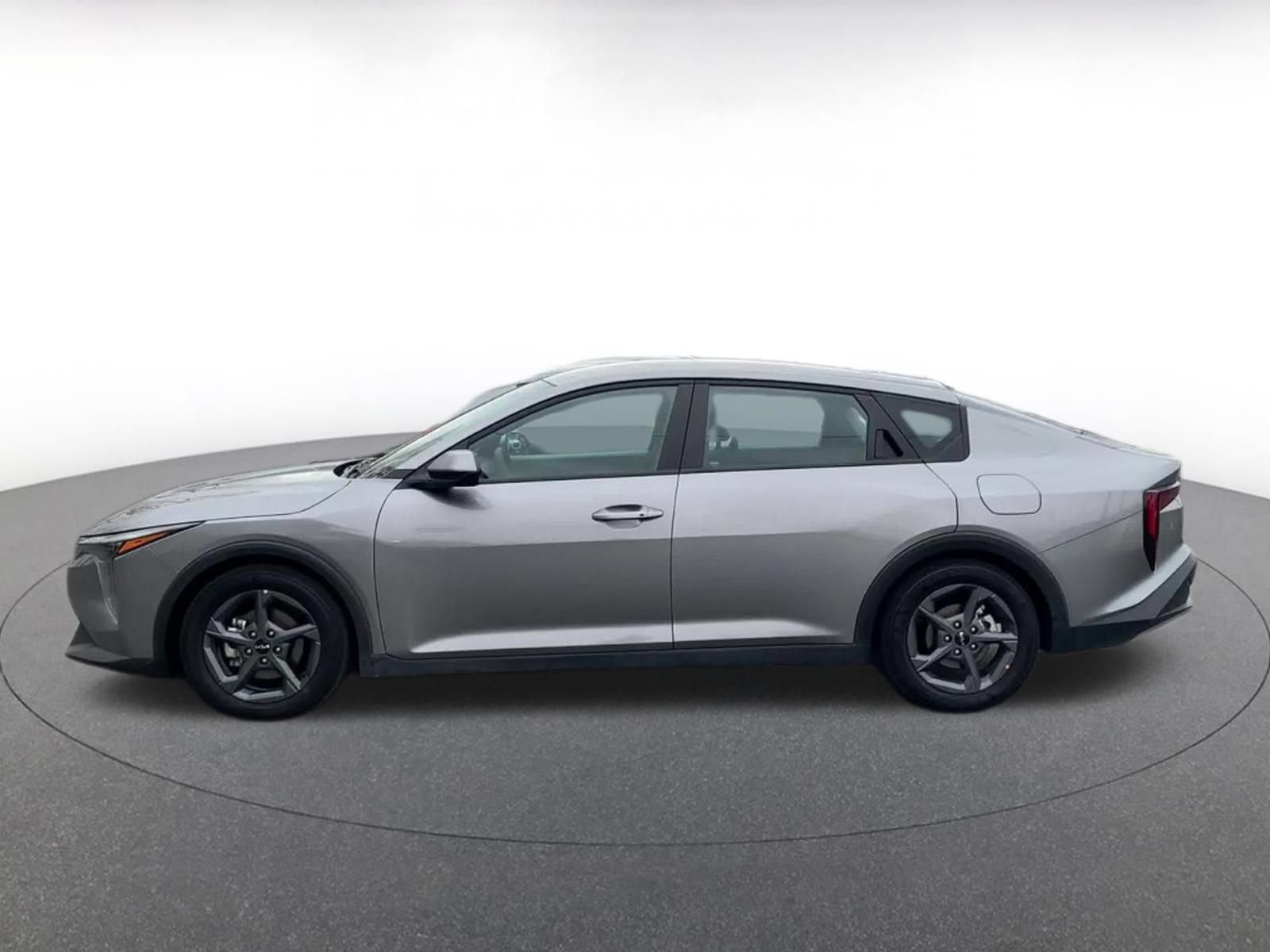 Used 2025 Kia K4 FWD image 8