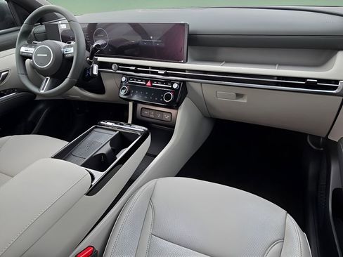 New 2026 Hyundai Tucson Limited image 28