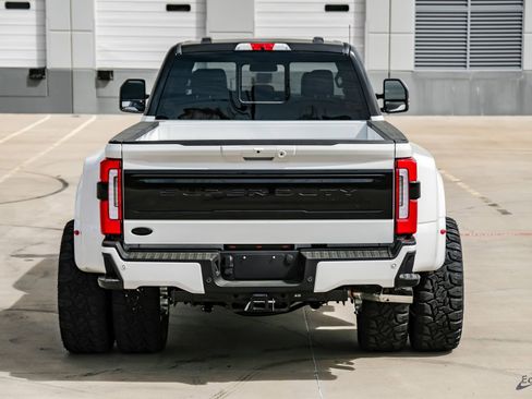Used 2026 Ford F450 Platinum w/ FX4 Off-Road Package image 12