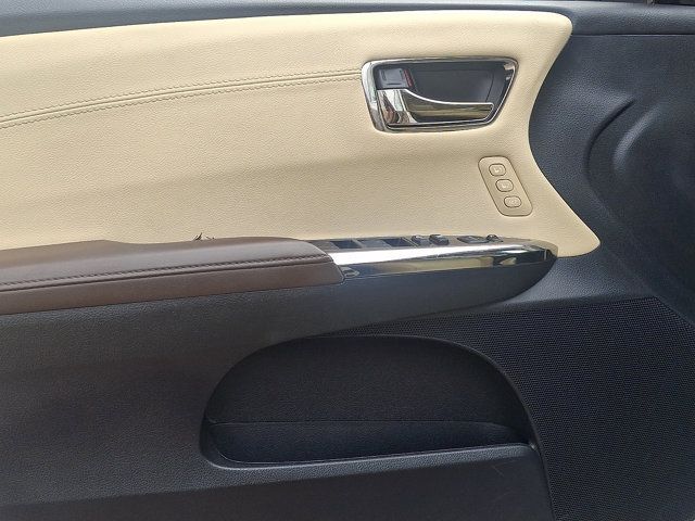 Used 2016 Toyota Avalon XLE Premium FWD image 12
