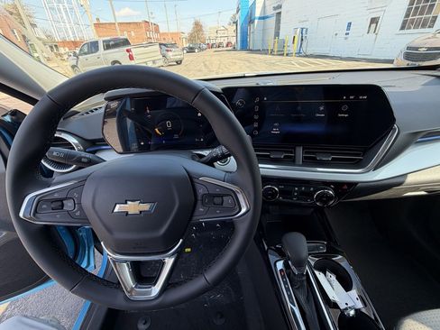 New 2026 Chevrolet Trax LT w/ Driver Confidence Package image 8