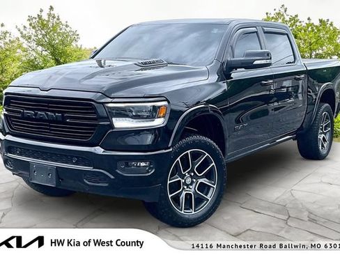 Used 2019 RAM 1500 Laramie AWD/4WD image 1