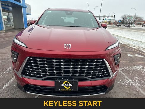 Used 2025 Buick Enclave Avenir w/ Super Cruise Package image 9