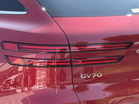 New 2026 Genesis GV70 2.5T AWD/4WD image 8
