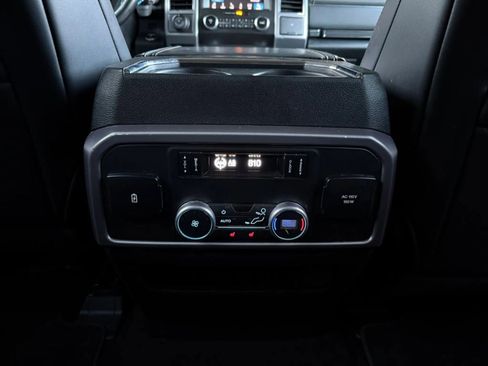 Used 2019 Ford Expedition Platinum AWD/4WD image 49
