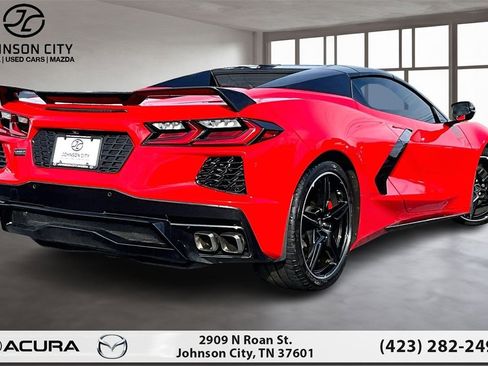 Used 2021 Chevrolet Corvette Stingray w/ Z51 Performance Package image 2