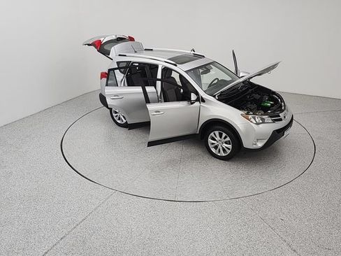 Used 2013 Toyota RAV4 Limited AWD/4WD image 22
