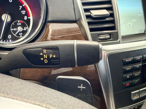 Used 2015 Mercedes-Benz GL 450 4MATIC image 53