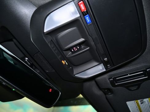 Used 2025 Subaru Forester Sport w/ Popular Package #1 image 38