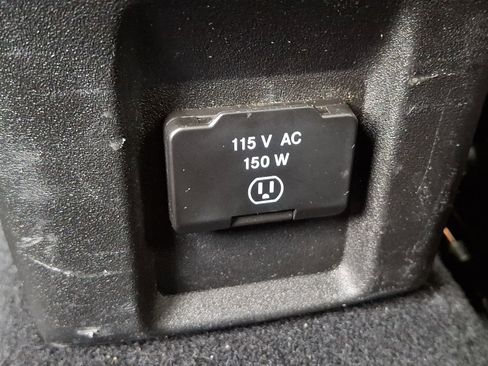 Certified 2016 Jeep Renegade Latitude image 11