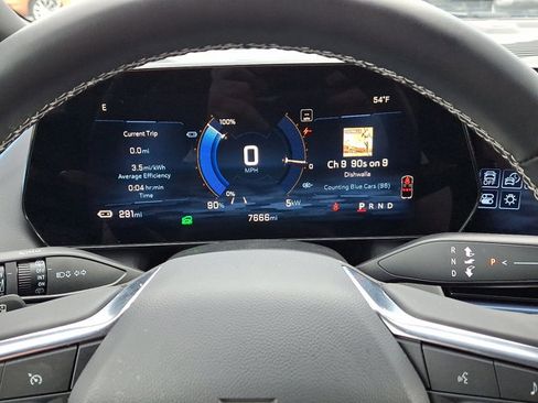 Certified 2025 Chevrolet Equinox EV LT w/ Convenience Package image 19