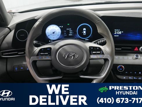 Used 2023 Hyundai Elantra SEL w/ Convenience Package image 20
