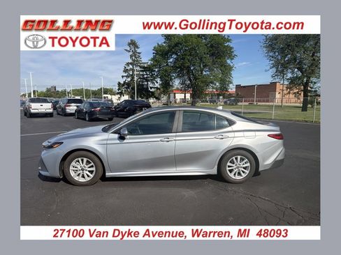 Used 2026 Toyota Camry LE FWD image 1
