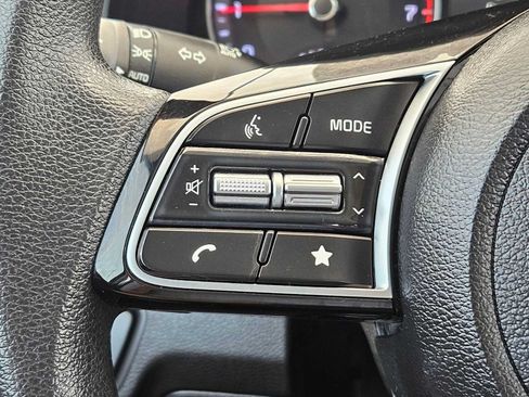 Used 2024 Kia Forte LXS FWD image 23