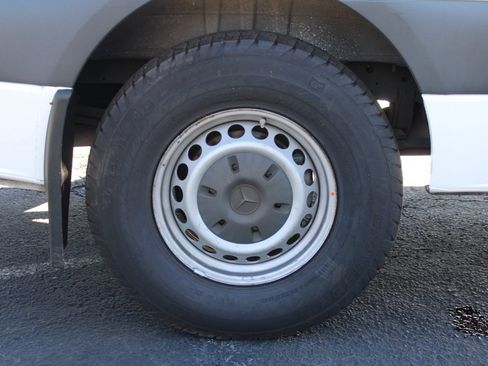 Used 2022 Mercedes-Benz Sprinter 1500 image 30