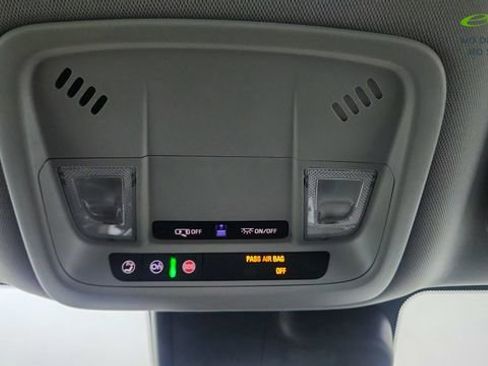 Used 2018 Chevrolet Malibu LT w/ Driver Confidence Package FWD image 53