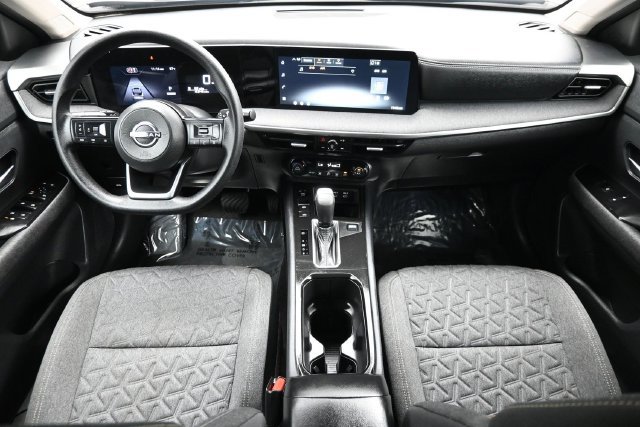 Used 2026 Nissan Kicks SV FWD image 10