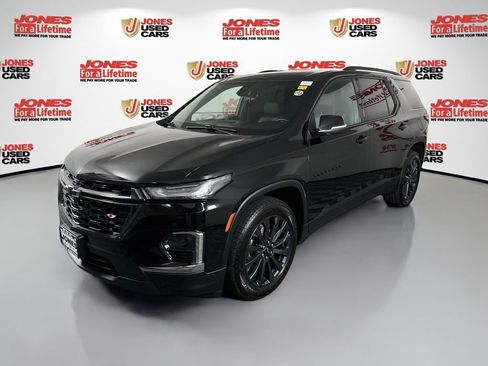 Used 2023 Chevrolet Traverse RS AWD/4WD image 12