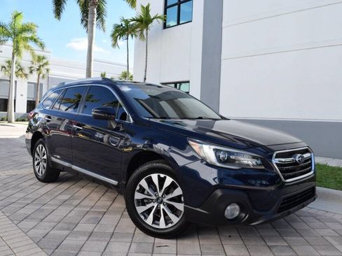 Used 2018 Subaru Outback 3.6R Touring AWD/4WD image 1