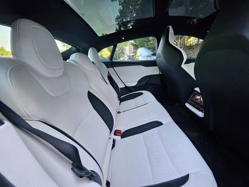 Used 2024 Tesla Model S Plaid image 68