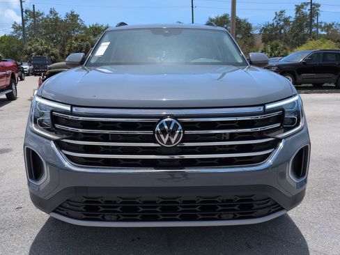 Used 2026 Volkswagen Atlas SE FWD image 3