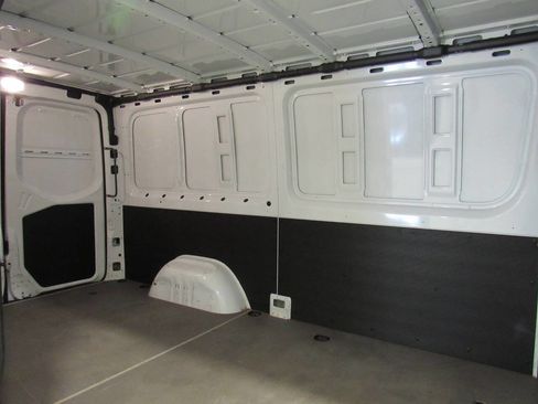 Used 2020 Mercedes-Benz Sprinter 2500 image 22
