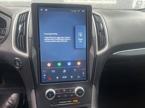 Used 2022 Ford Edge ST-Line w/ Class II Trailer Tow Package image 30