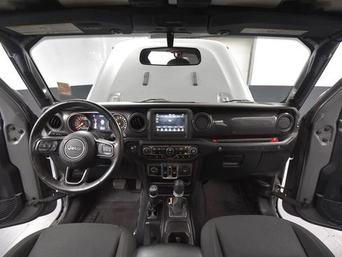 Used 2019 Jeep Wrangler Unlimited Sport image 27