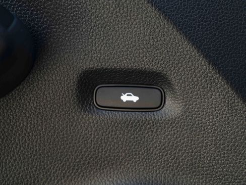 Certified 2025 Honda Civic LX image 38