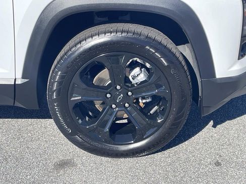 Used 2025 Chevrolet Equinox LT w/ Convenience Package II image 10