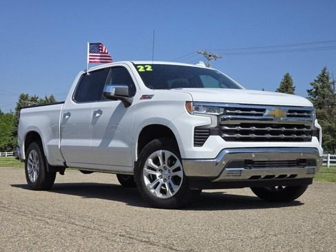 Used 2022 Chevrolet Silverado 1500 LTZ w/ Technology Package AWD/4WD image 2
