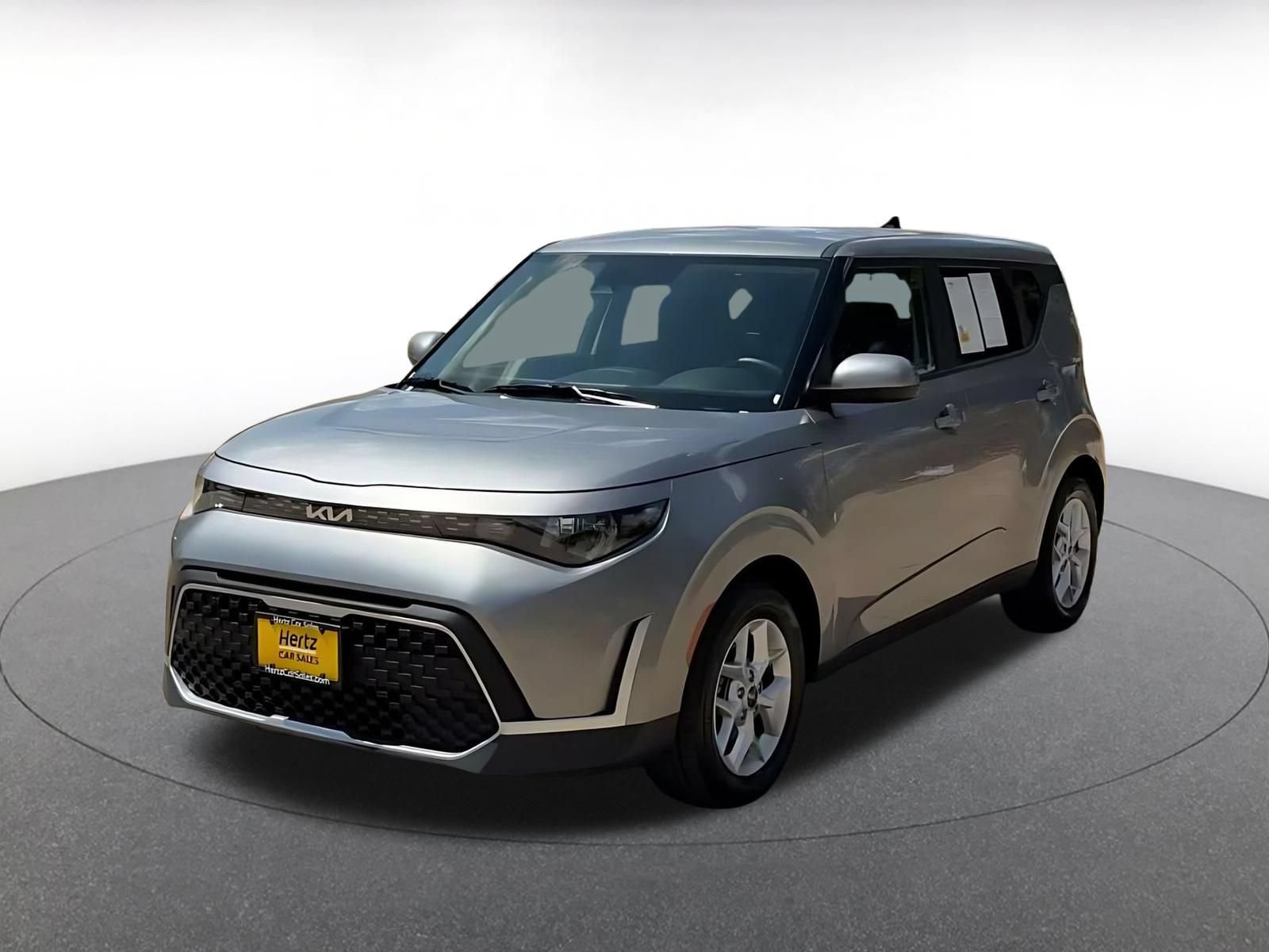 Used 2025 Kia Soul LX w/ LX Technology Package FWD image 6