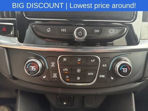 Used 2023 Chevrolet Traverse LT AWD/4WD image 34