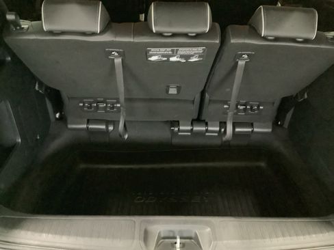 Used 2024 Honda Odyssey Elite image 16