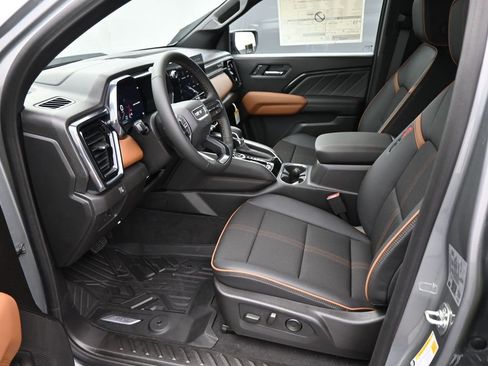 New 2026 GMC Canyon AT4 image 9