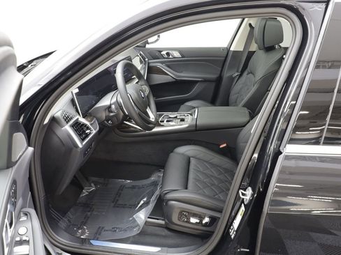 New 2026 BMW X7 xDrive40i AWD/4WD image 7