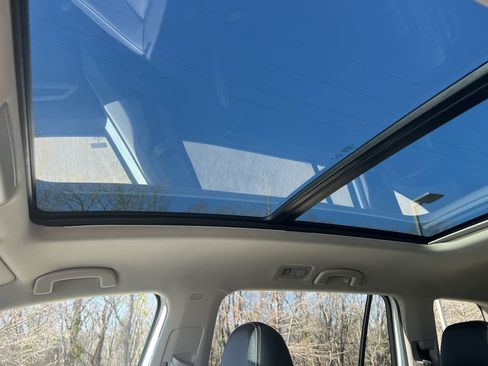 Certified 2023 Volkswagen Atlas SE image 26