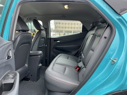 Used 2021 Chevrolet Bolt Premier w/ Infotainment Package image 30