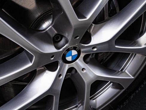 Certified 2025 BMW X5 xDrive40i w/ Climate Comfort Package image 8