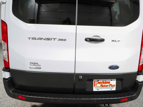 Used 2023 Ford Transit 350 XLT image 8