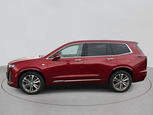 Used 2022 Cadillac XT6 Premium Luxury w/ LPO, Floor Liner Package AWD/4WD image 2