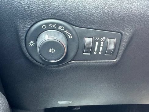 Certified 2024 Jeep Compass Latitude AWD/4WD image 23