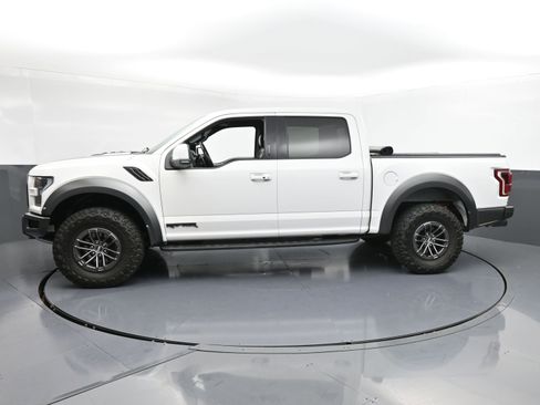 Used 2019 Ford F150 Raptor w/ Equipment Group 802A Luxury image 5
