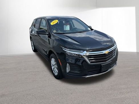 Used 2024 Chevrolet Equinox LT image 3