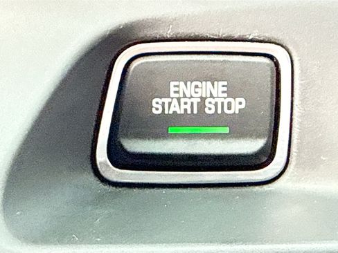 Used 2022 Chevrolet Camaro LT image 31