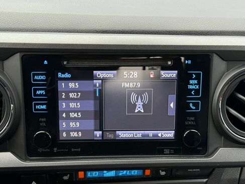 Used 2018 Toyota Tacoma TRD Pro AWD/4WD image 14