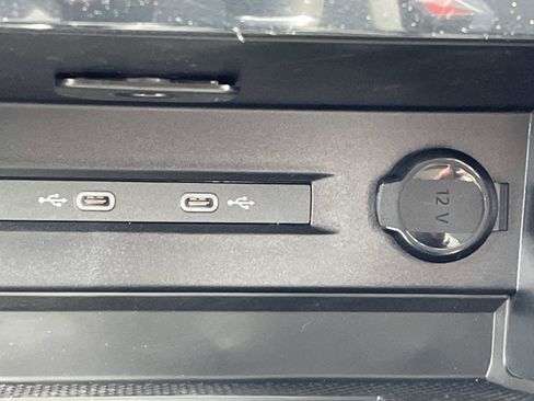 New 2026 Volkswagen Taos SE FWD image 26