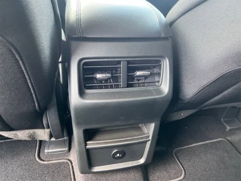 New 2024 Ford Edge SE image 15