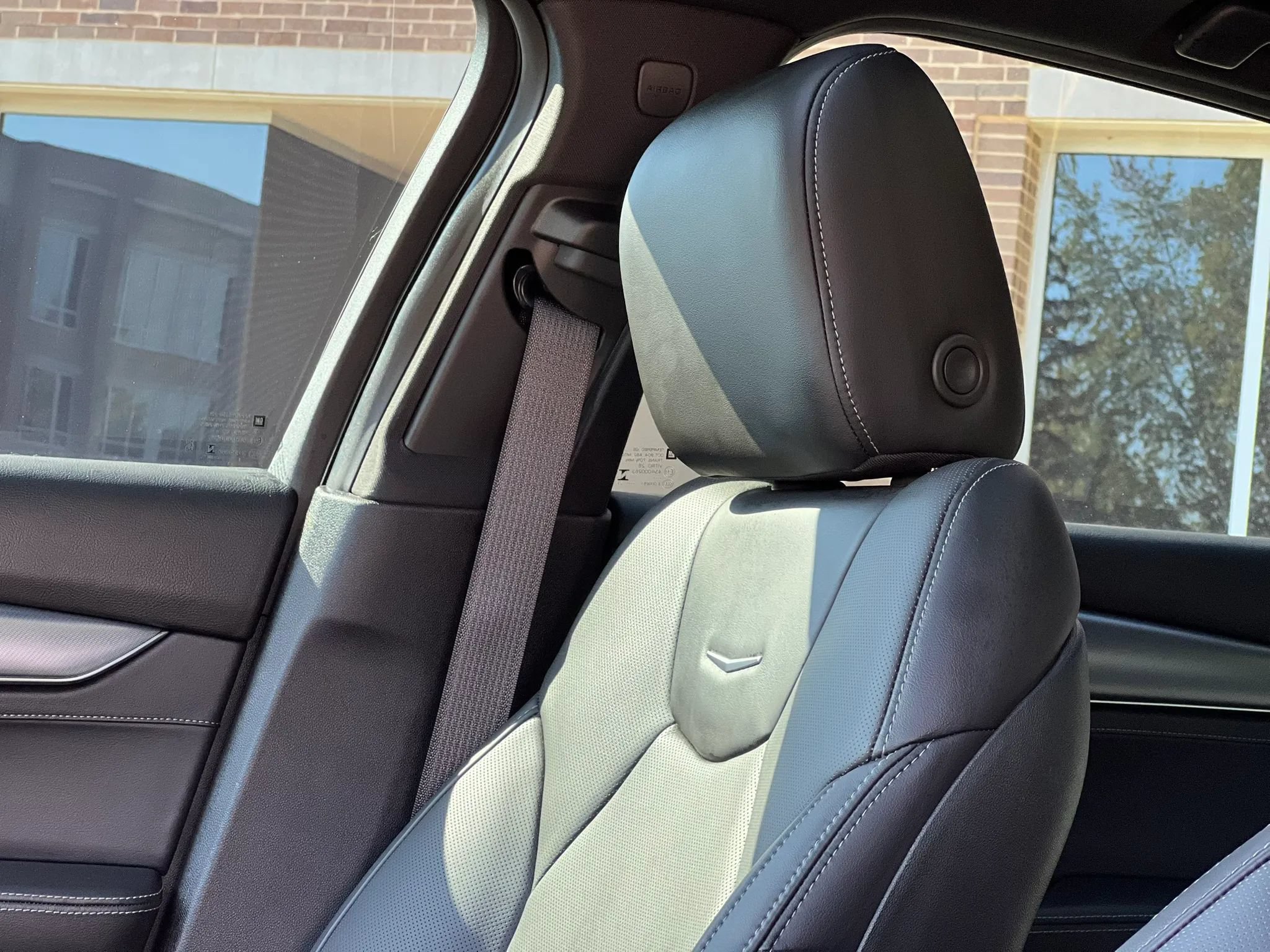 Used 2023 Cadillac CT5 Luxury AWD/4WD image 35